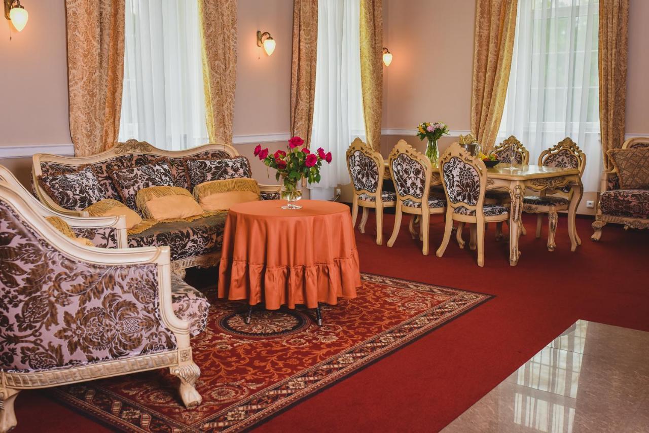 فندق Zamek Kamenny Dvur Kynsperk nad Ohri المظهر الخارجي الصورة